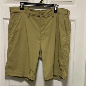 Eddie Bauer | Travex | Khaki | Flat Front | Hiking | Shorts | Size 38